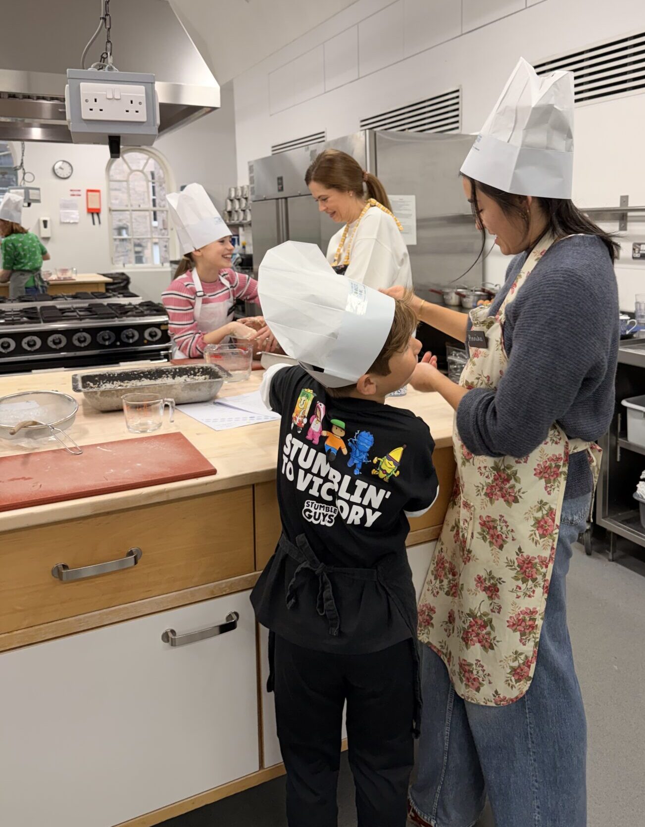 Students on Adult and Child Class, family cooking class in Edinburgh